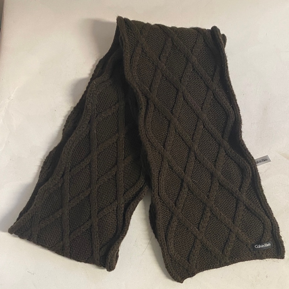 Calvin Klein Olive Cable Knit Scarf